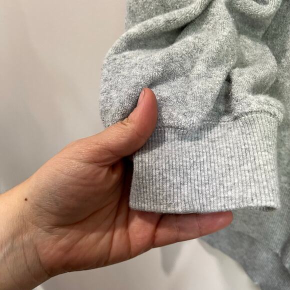 Aerie Winter Tour Sweatshirt Size S Gray Oversized Cozy Graphic Crewneck Top - Picture 7 of 10